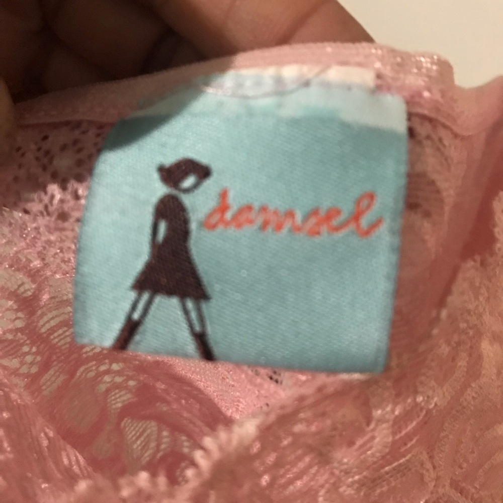 Pink top - Picture 2 of 2